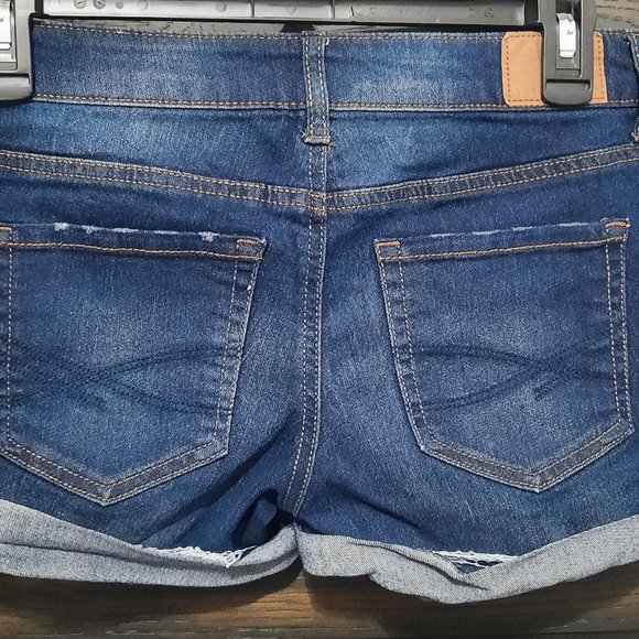 Denim shorts - Picture 2 of 2